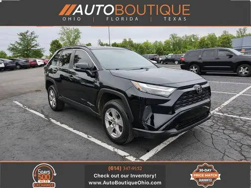 2022 Toyota RAV4 XLE AWD photo