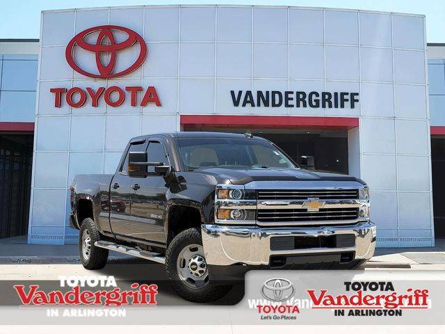 2018 Chevrolet Silverado 2500HD LT 4WD photo