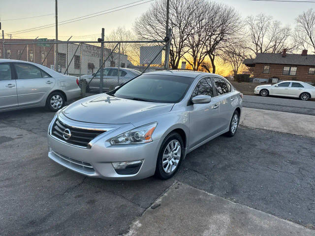 2015 Nissan Altima 2.5 S FWD photo