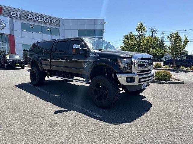 2015 Ford F-350 Super Duty Lariat 4WD photo