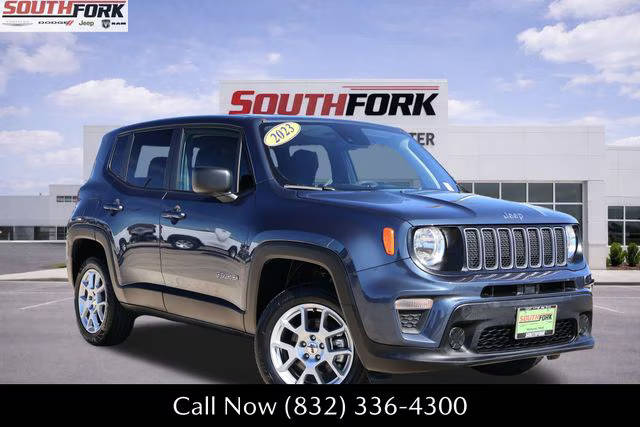 2023 Jeep Renegade Latitude 4WD photo