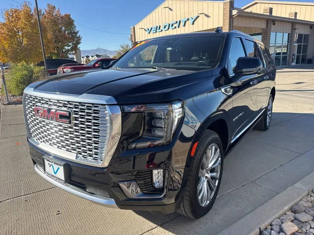 2023 GMC Yukon XL Denali 4WD photo