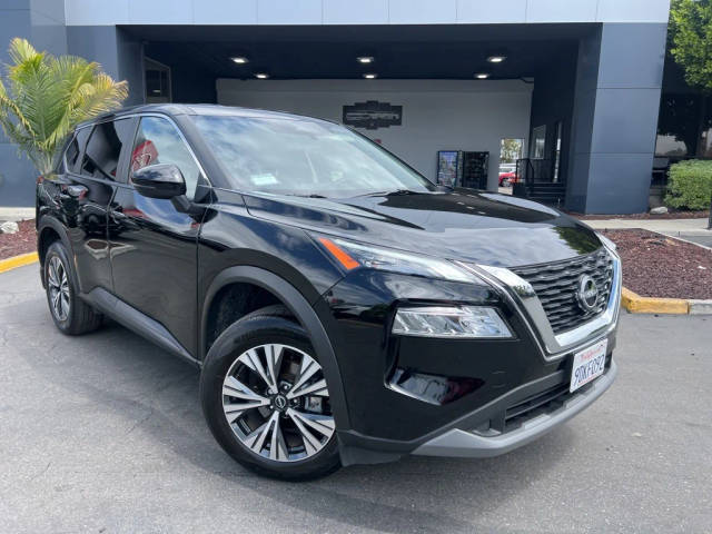 2023 Nissan Rogue SV FWD photo