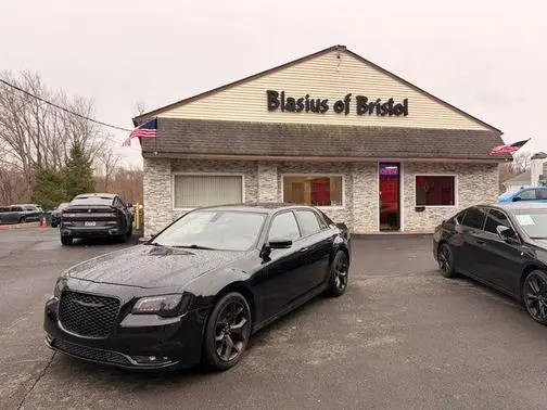 2022 Chrysler 300 300S RWD photo