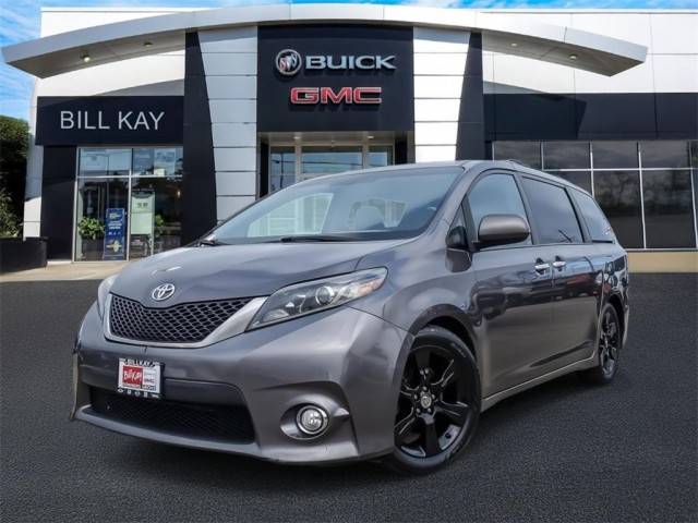 2015 Toyota Sienna SE FWD photo