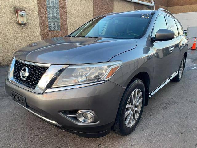 2015 Nissan Pathfinder SV 4WD photo