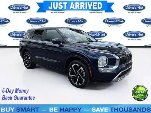 2022 Mitsubishi Outlander SE FWD photo