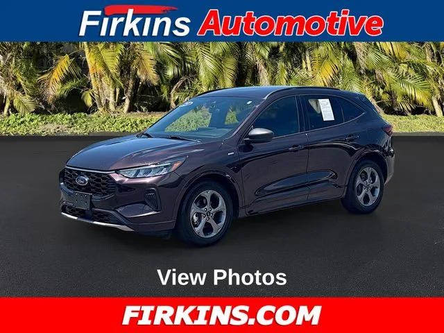 2023 Ford Escape ST-Line FWD photo