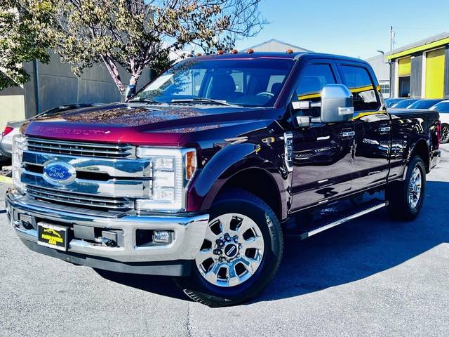 2017 Ford F-250 Super Duty Lariat RWD photo