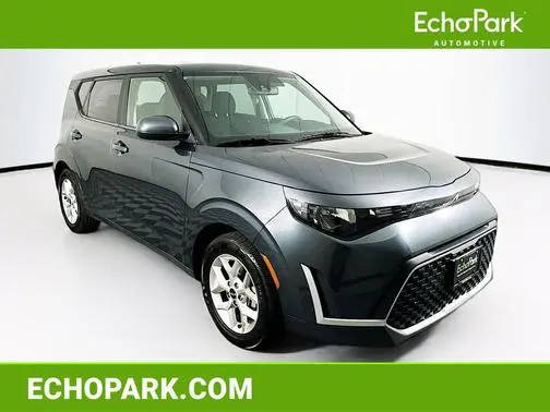 2023 Kia Soul LX FWD photo