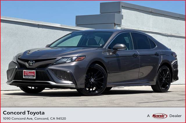 2022 Toyota Camry XSE FWD photo