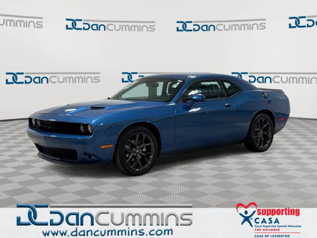 2023 Dodge Challenger SXT RWD photo