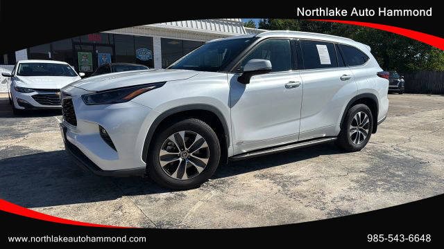 2022 Toyota Highlander Hybrid XLE AWD photo