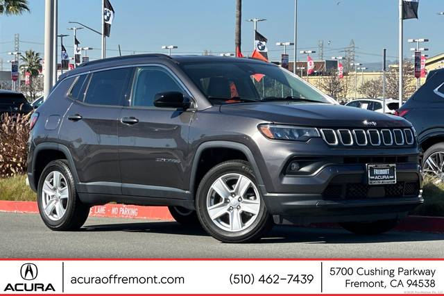 2022 Jeep Compass Latitude 4WD photo