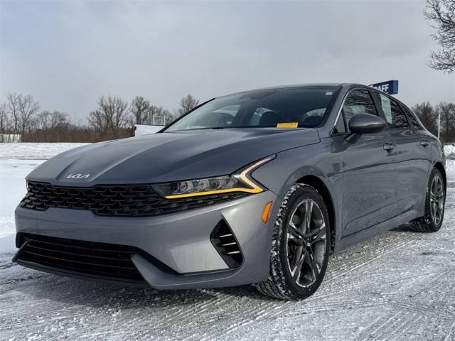 2022 Kia K5 LXS AWD photo
