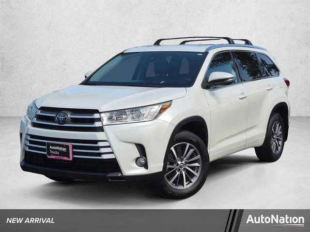 2018 Toyota Highlander XLE AWD photo