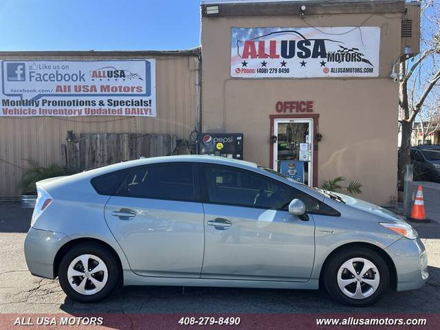 2015 Toyota Prius Four FWD photo