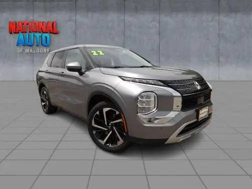 2023 Mitsubishi Outlander SE FWD photo