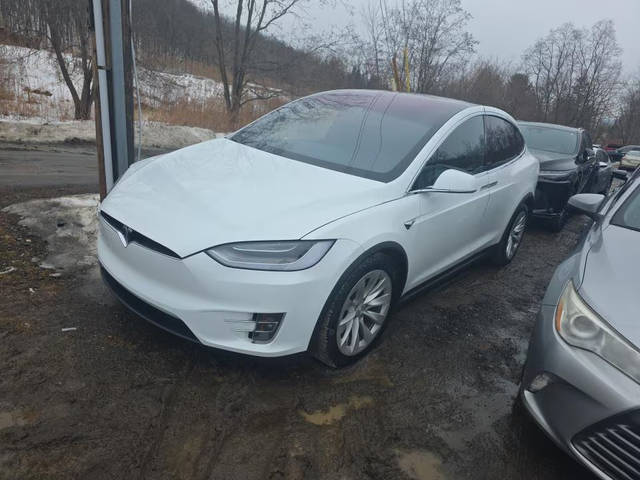 2020 Tesla Model X Long Range Plus AWD photo