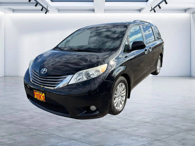 2015 Toyota Sienna XLE Premium FWD photo