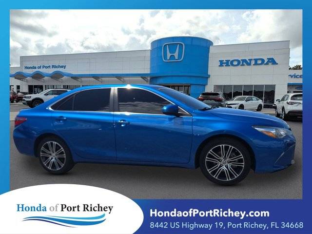 2016 Toyota Camry LE FWD photo