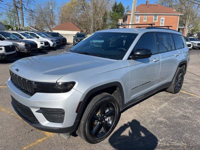 2023 Jeep Grand Cherokee L Altitude 4WD photo