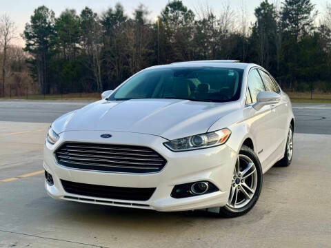 2015 Ford Fusion Titanium Hybrid FWD photo