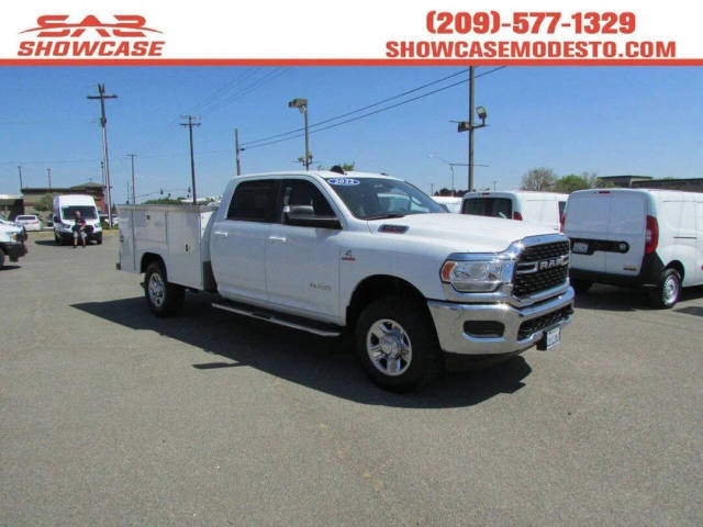 2022 Ram 3500 Big Horn 4WD photo