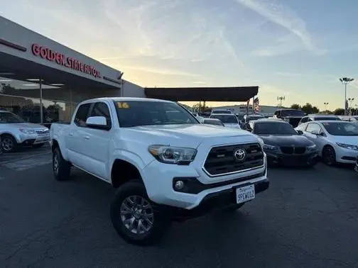 2016 Toyota Tacoma  4WD photo