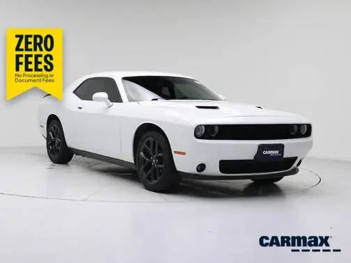 2022 Dodge Challenger SXT RWD photo