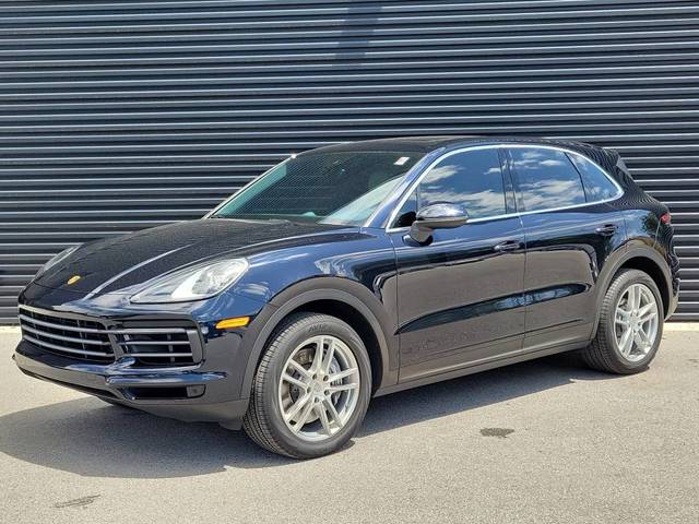 2022 Porsche Cayenne  AWD photo