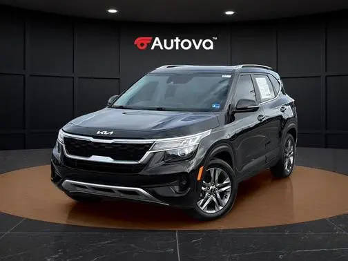 2023 Kia Seltos S FWD photo