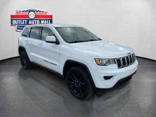 2022 Jeep Grand Cherokee Laredo E 4WD photo