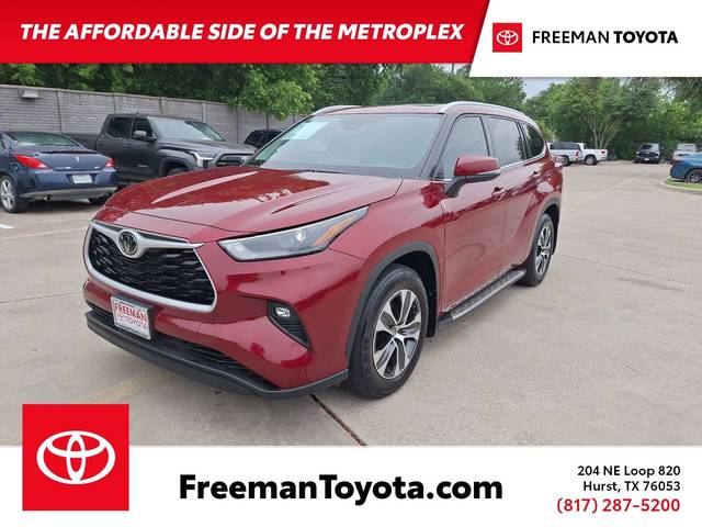 2022 Toyota Highlander XLE FWD photo
