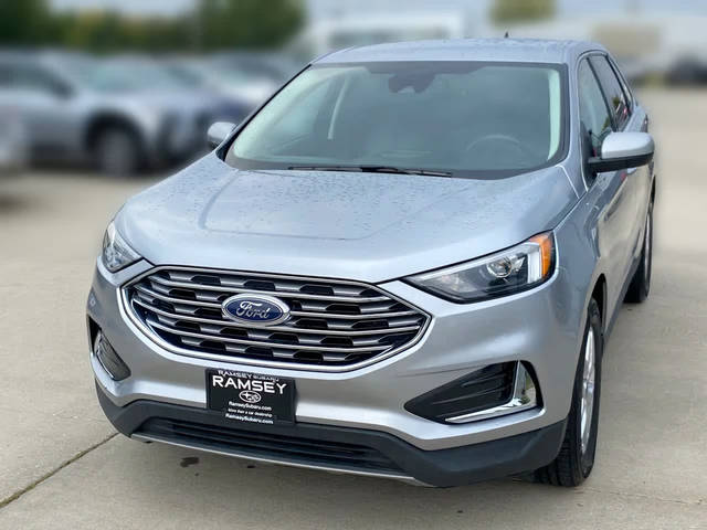 2022 Ford Edge SEL AWD photo