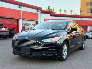 2017 Ford Fusion S FWD photo