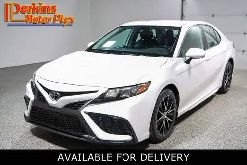 2022 Toyota Camry SE FWD photo