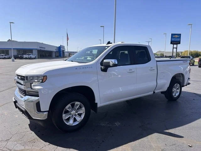 2021 Chevrolet Silverado 1500 LT 4WD photo