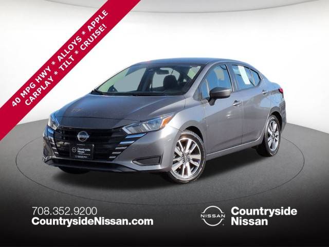 2023 Nissan Versa SV FWD photo
