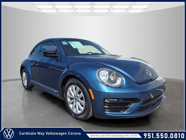 2017 Volkswagen Beetle 1.8T Classic FWD photo