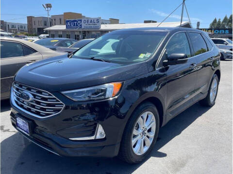 2022 Ford Edge Titanium AWD photo