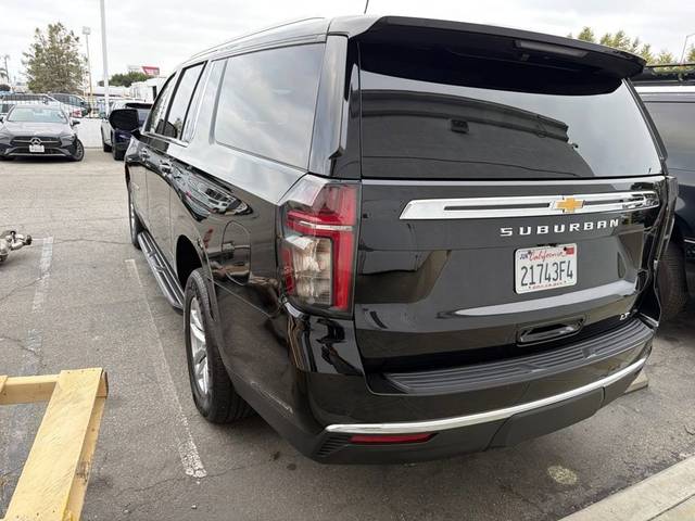2023 Chevrolet Suburban LT RWD photo