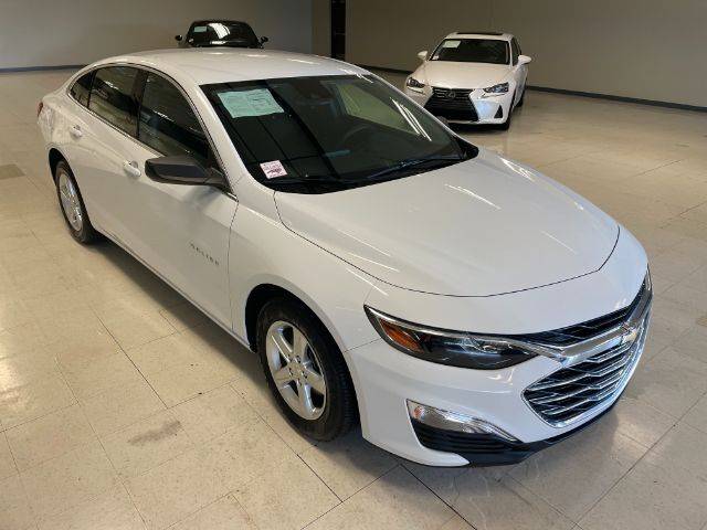 2023 Chevrolet Malibu LS FWD photo