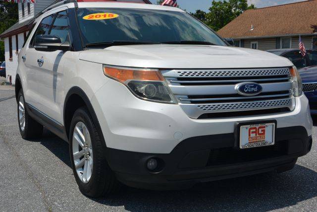 2015 Ford Explorer XLT 4WD photo