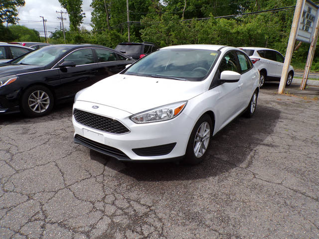 2018 Ford Focus SE FWD photo