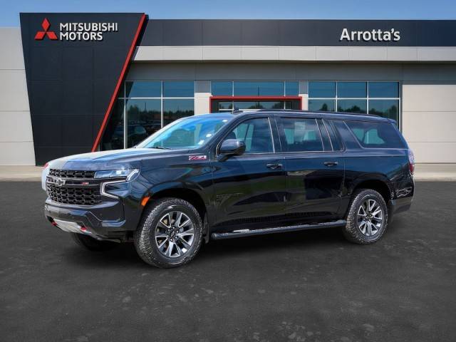 2023 Chevrolet Suburban Z71 4WD photo