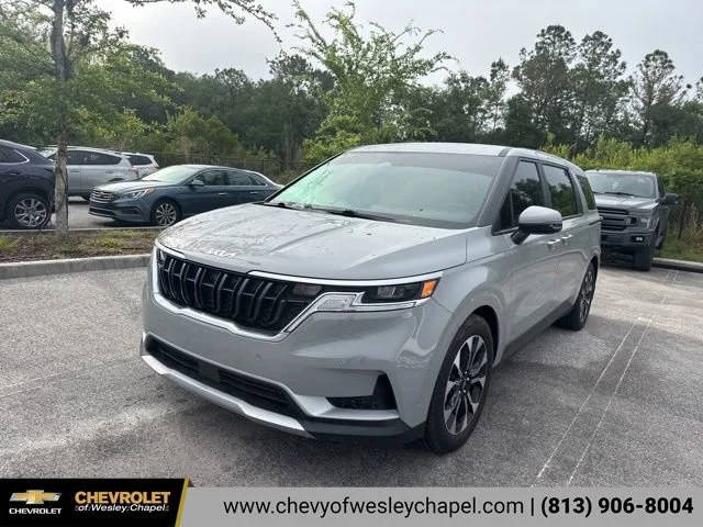 2022 Kia Carnival EX FWD photo