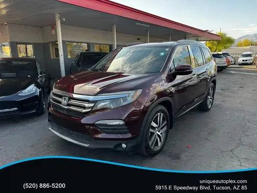 2017 Honda Pilot Touring FWD photo