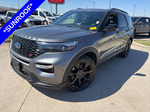 2022 Ford Explorer ST 4WD photo