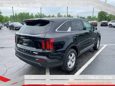 2022 Kia Sorento LX FWD photo